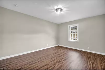 824 E Waterloo Road, Akron, OH 44306 - Photo 22