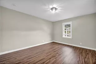 824 E Waterloo Rd, Akron, OH 44306 - Photo 22