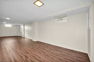 824 E Waterloo Rd, Akron, OH 44306 - Photo 26