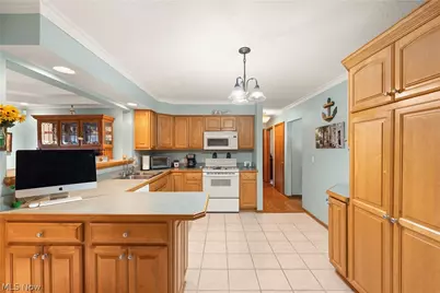 685 Guilford Road, Vermilion, OH 44089 - Photo 8