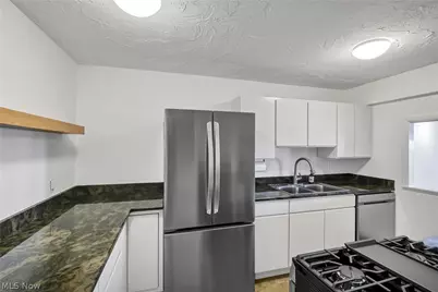 12900 Lake Avenue #1821, Oakwood, OH 44107 - Photo 4