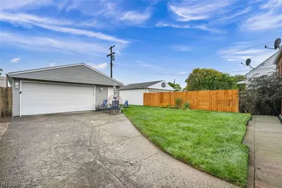 14109 Liberty Avenue, Loveland, OH 44135 - Photo 34