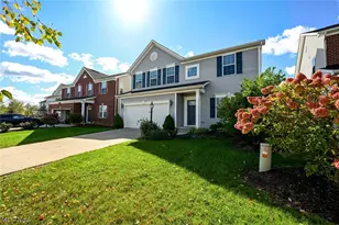 10359 Fox Hollow Cir, Twinsburg, OH 44087 - Photo 4
