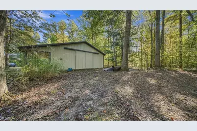 1249 Twin Bridge Road, Little Hocking, OH 45742 - Photo 12