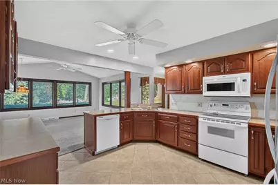 2935 Cherrywood Circle NW, Massillon, OH 44646 - Photo 14