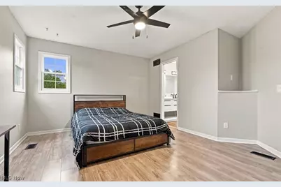 701 Glencarlyn Avenue, Louisville, OH 44641 - Photo 24