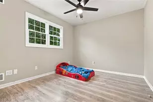 701 Glencarlyn Ave, Louisville, OH 44641 - Photo 22