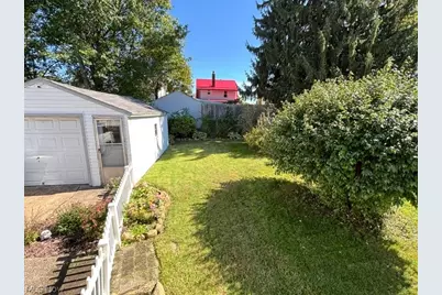 1131 Murray Avenue, Akron, OH 44310 - Photo 4