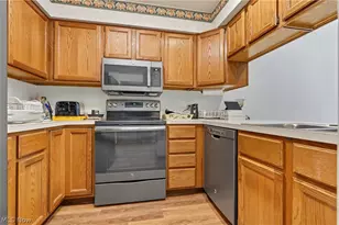 1910 Lillian Rd, Stow, OH 44224 - Photo 12