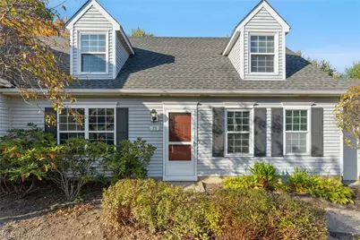 75 Dover Place Lane, Northfield Center, OH 44067 - Photo 2