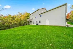 213 Canfield Dr, Chardon, OH 44024 - Photo 10