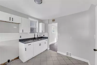 13510 Wainstead Avenue, Loveland, OH 44111 - Photo 10
