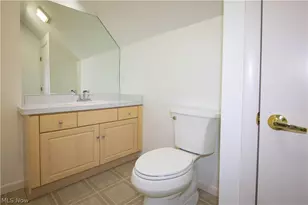 975 Meadowlark Cir, Aurora, OH 44202 - Photo 32