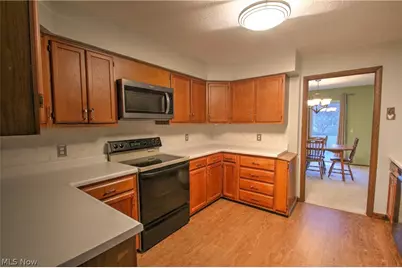 1418 Easthill Square NE, Canton, OH 44714 - Photo 16