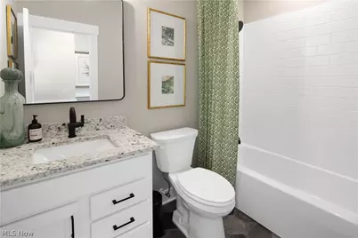 818 Colesbourne Circle, Green, OH 44685 - Photo 20