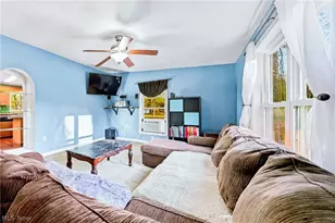 605 Oriole, Roaming Shores, OH 44084 - Photo 8