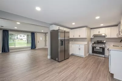 1828 Glenwood Drive, Twinsburg, OH 44087 - Photo 4
