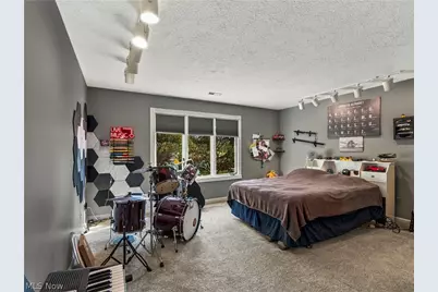 411 Donahey Avenue NE, New Philadelphia, OH 44663 - Photo 26