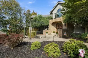 411 Donahey Ave NE, New Philadelphia, OH 44663 - Photo 2