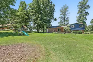 6000 Oakhill Ave NE, Alliance, OH 44601 - Photo 4