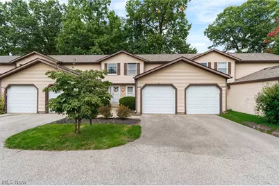 3913 Lake Run Boulevard, Stow, OH 44224 - Photo 1