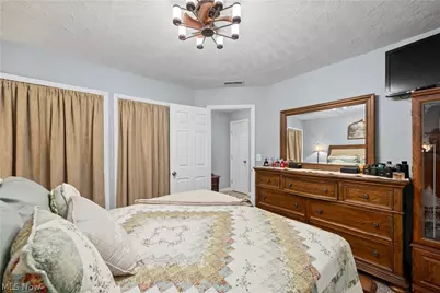749 Glantz Drive, Lorain, OH 44055 - Photo 20