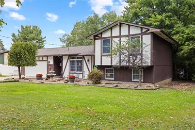 749 Glantz Drive, Lorain, OH 44055 - Photo 2