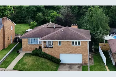 115 Forest Road, Weirton, WV 26062 - Photo 4