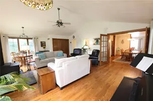 115 Forest Rd, Weirton, WV 26062 - Photo 16