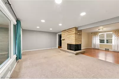 622 Summit Street SE, North Canton, OH 44720 - Photo 4