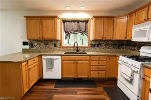 5856 Ridgeview Blvd, North Ridgeville, OH 44039 - Photo 10