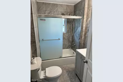 1418 Wyandotte Avenue #UP, Oakwood, OH 44107 - Photo 8