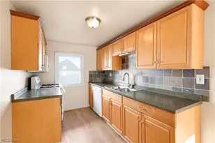 452 Campers Dr, Eastlake, OH 44060 - Photo 12