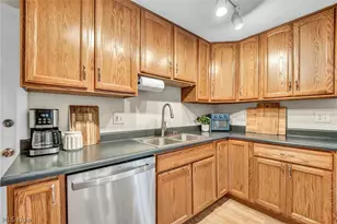 7454 Broadmoor Cir, Mentor, OH 44060 - Photo 8