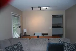 9001 Elm St, Mentor, OH 44060 - Photo 8