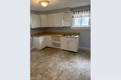 1372 Andrus Street, Akron, OH 44301 - Photo 8