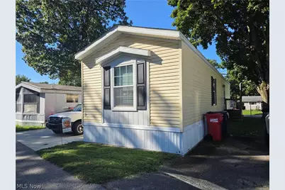 17 Westwoods, Amherst, OH 44001 - Photo 2