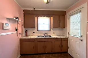 1057 Dover Ave, Akron, OH 44320 - Photo 6