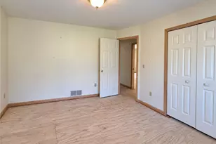 9286 Forest Point Cir, Macedonia, OH 44056 - Photo 18