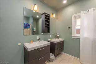 473 S Sunset View Dr, Akron, OH 44320 - Photo 10
