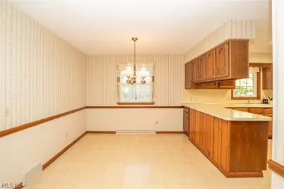 1211 Nancy Anna Avenue NW, Massillon, OH 44646 - Photo 12