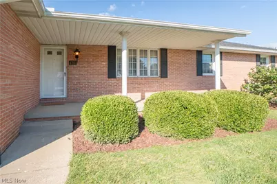 1211 Nancy Anna Avenue NW, Massillon, OH 44646 - Photo 4