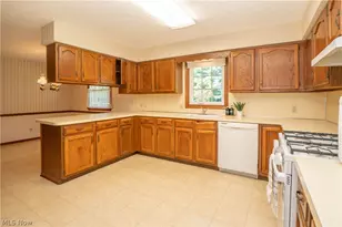1211 Nancy Anna Ave NW, Massillon, OH 44646 - Photo 16