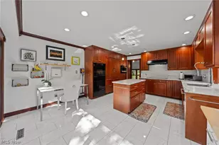 333 N Portage Path, Akron, OH 44303 - Photo 20