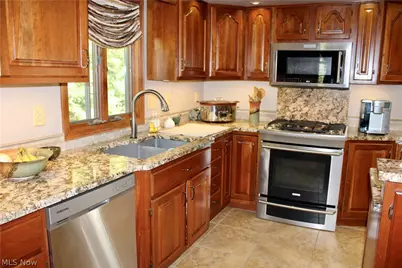1938 Fairway Drive, Uniontown, OH 44685 - Photo 6