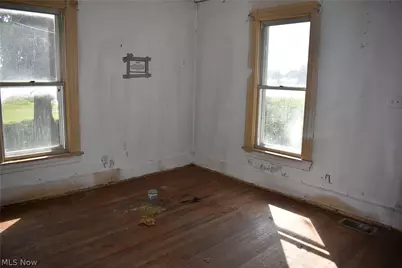 5050 Villa Marie Road, Lowellville, OH 44436 - Photo 6