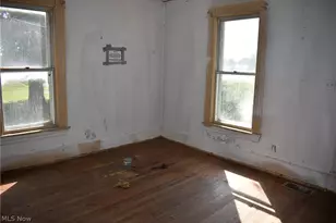 5050 Villa Marie Rd, Lowellville, OH 44436 - Photo 6