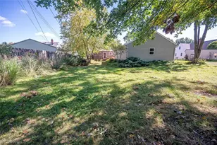 5252 Karen Isle Dr, Willoughby, OH 44094 - Photo 30
