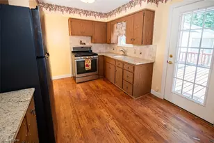 5252 Karen Isle Dr, Willoughby, OH 44094 - Photo 16