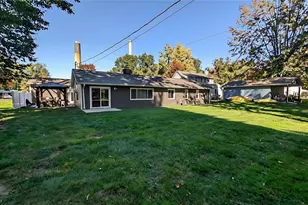 16 Keewaydin Dr, Timberlake, OH 44095 - Photo 4